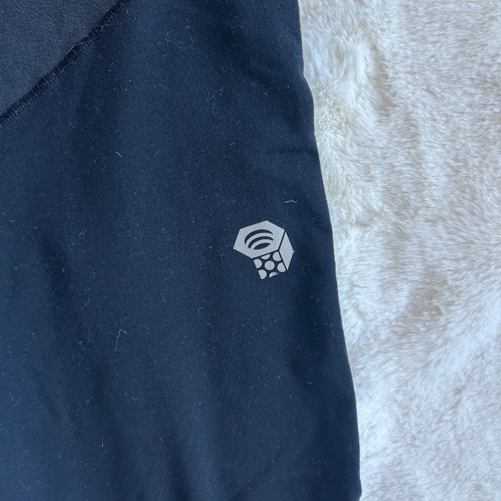 Mountain Hardware Performance Leggings - image 3